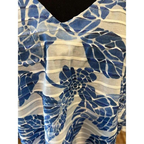 V-Neck Top by Alfred Dunner - Picture 5 of 5